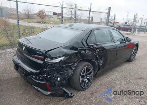 2025 BMW 760I xDrive z USA, uszkodzony, nr VIN WBA33EJ07SCV41593